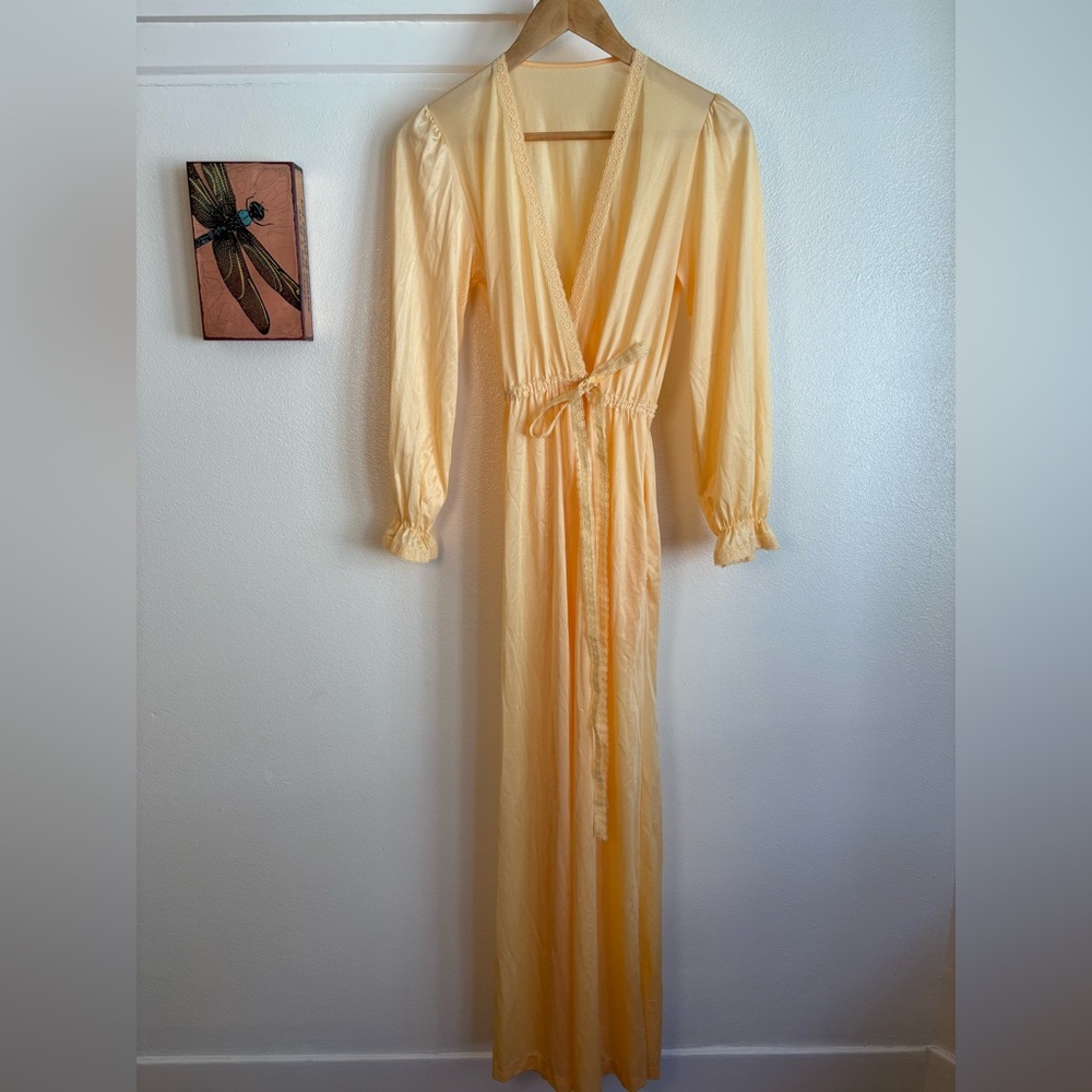Vintage Robe